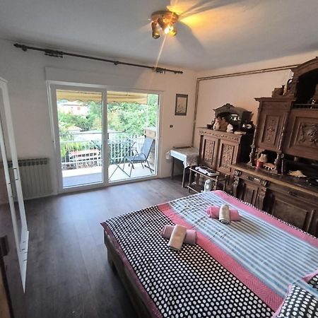 Apartments Lorinda Mošćenička Draga الغرفة الصورة